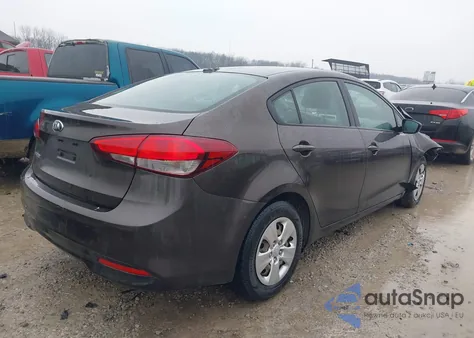 2018 Kia Forte Lx из США, поврежденный, VIN 3KPFK4A77JE189620